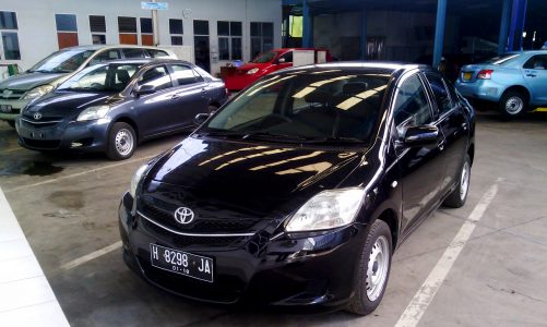 Toyota Limo eks taksi warna hitam