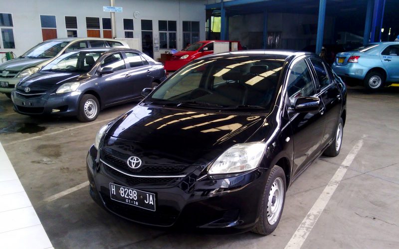 Toyota Limo eks taksi warna hitam